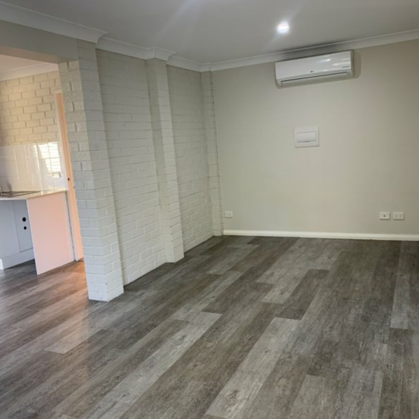 Low Maintenance Unit - Photo 1