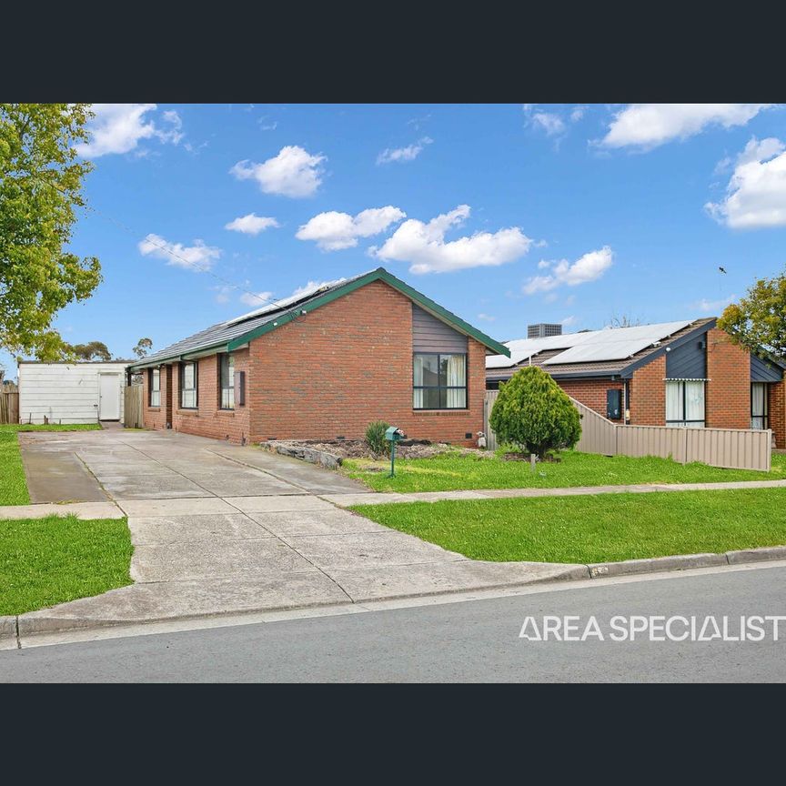60 Templetonia Circuit, Mickleham, Vic 3064 - Photo 1