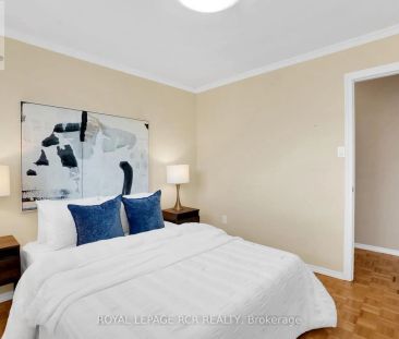 273 NEWLOVE DRIVE - Photo 1