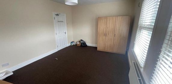 1 bedroom house of multiple occupation to rent - Photo 2