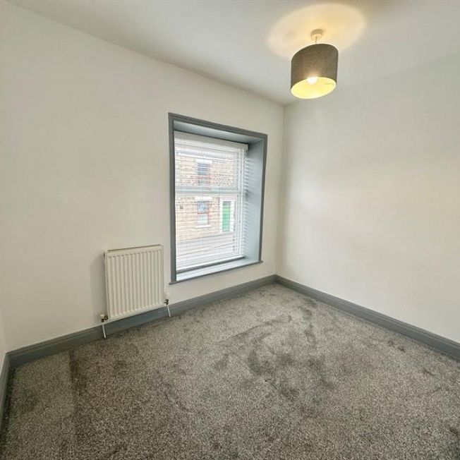 2 Bedroom Terraced To Let - Photo 1