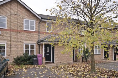 2 bedroom house to let in Milligan Street, E14 - Photo 5