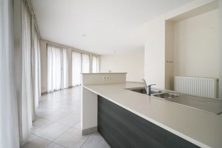 Gelijkvloers appartement met ruime leefkeuken in Wilrijk - Photo 5