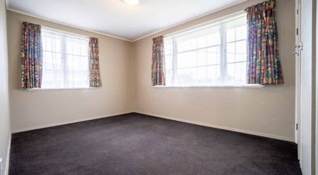Move into Maxwells! - Photo 4