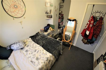 3 bedroom apartment to rent - Photo 5