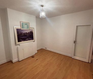 3 bedroom detached house to rent - Photo 2