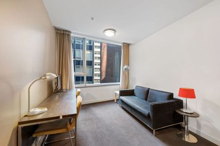 Uber Stylish Apartment Near Victoria Market and Flagstaff Garden! - Photo 3