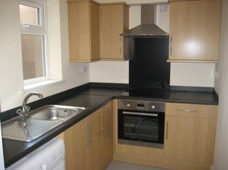 2 Bed Luxury Student Flat - StudentsOnly Teesside - Photo 2