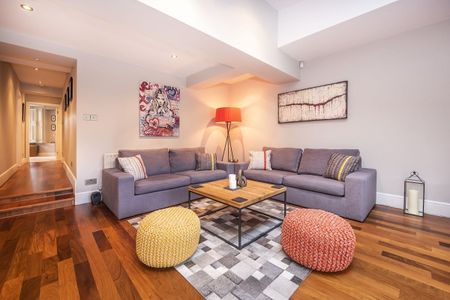 3 bedroom flat to rent - Photo 3