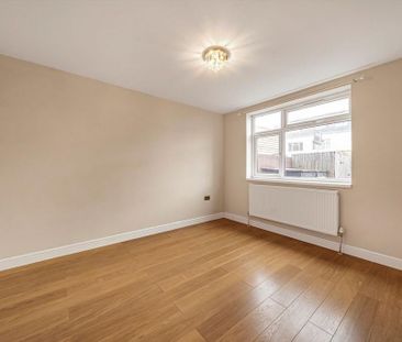 2 bedroom maisonette to rent - Photo 3