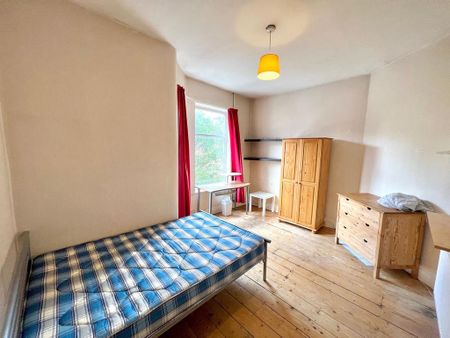 3 bedroom terraced house to rent - Photo 2