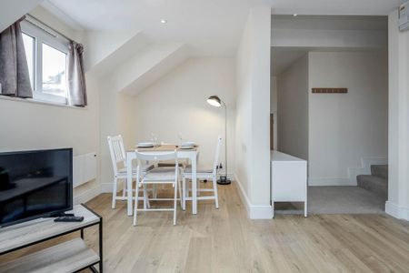 1 bedroom apartment to rent - Photo 2