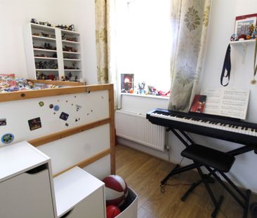 Regan Lodge, 84 Pennington Drive, London, N21 - Photo 6