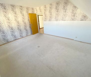 Großzügige 4-Zimmer-Dachgeschosswohnung mit Balkon, Tageslichtbad &... - Photo 3