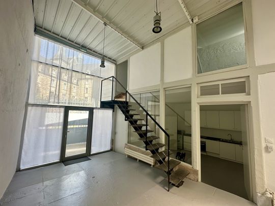 Location Appartement 4 pièces 170m² POITIERS 86000 - Photo 1