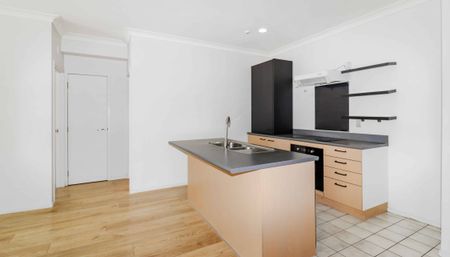 2 bedroom apartment in Morningside! - Photo 3