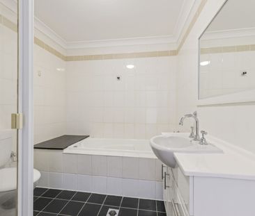 Boutique & Modern 2 Bedroom in the Heart of Enfield | Double Brick ... - Photo 5