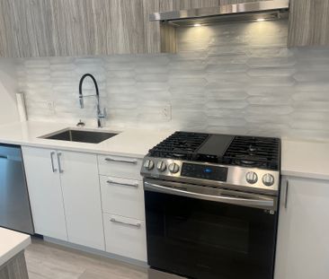 Top Floor New 1 Bedroom Near Downtown - Photo 5