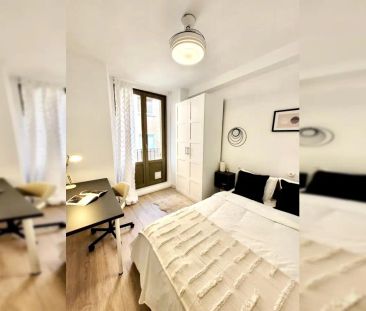 Room in a shared 5-bedroom apartment for rent in Palacio, perfect for professionals and students - Foto 2