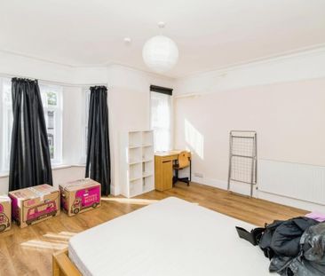 5 Bed Terraced House, Tennyson Road, SO17 - Photo 5