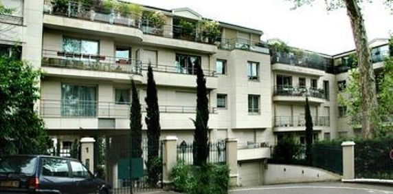 location Appartement T4 DE 87m² À MEUDON - Photo 2