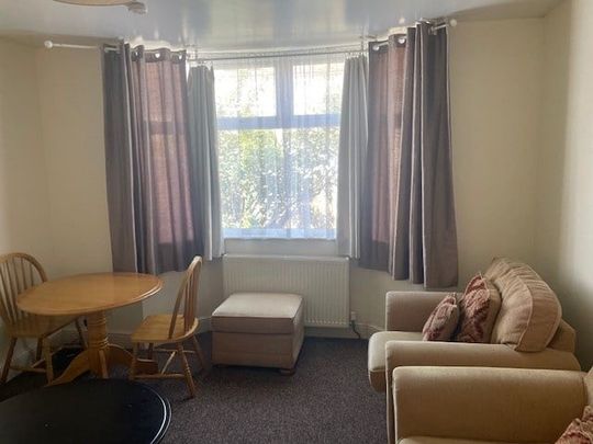 Room in a Shared House, Filton Avenue, BS7 - Photo 1