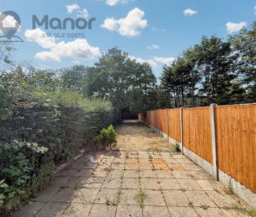 3 bedroom terraced house to rent - Photo 3