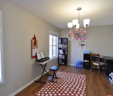 For Lease - 2266 Baronwood Drive, Oakville, Ontario - Photo 1