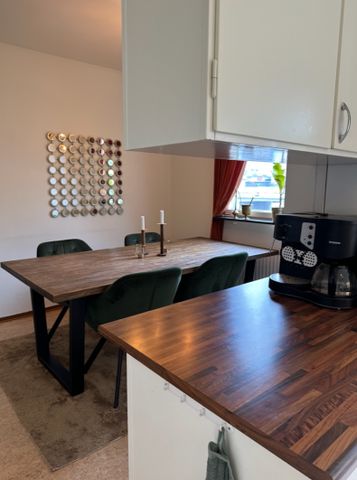 Rymlig 4:a med badrum och toalett. Nära till Kista mässa och Mall of Scandinaiva - Photo 5