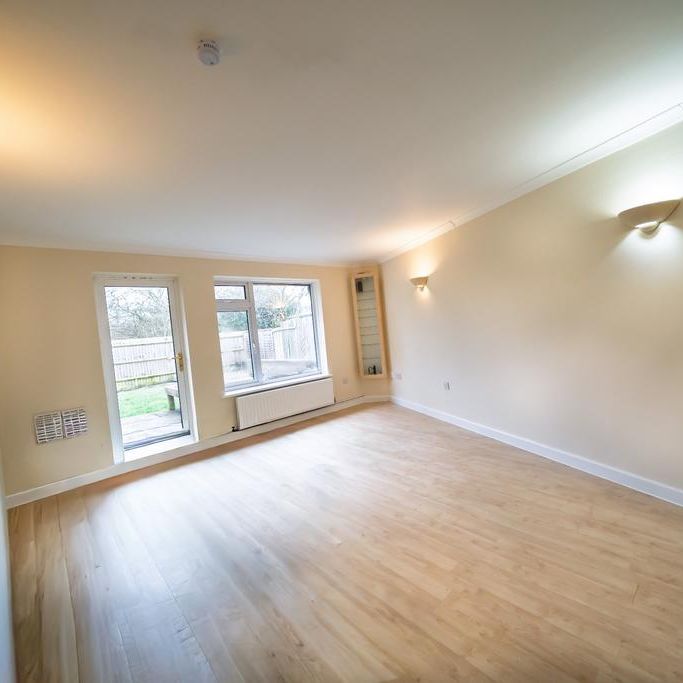 1 bedroom bungalow to rent - Photo 1