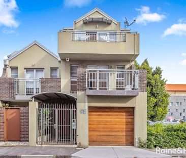 Great Home - Great Location! - Photo 1