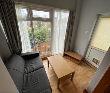 1 Bed Flat, Adelaide Ave, SE13 - Photo 2
