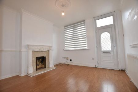 2 bedroom terraced house to rent - Photo 2