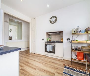 Room in a Shared Flat, King Edwards Mansions, SW6 - Photo 4