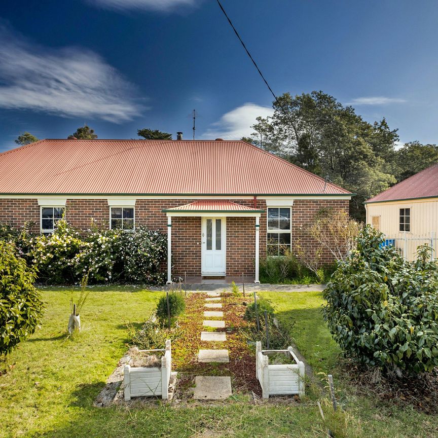 16 Bradshaw Street, LATROBE - Photo 1