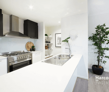 Executive Living Opposite Parkland - Photo 3