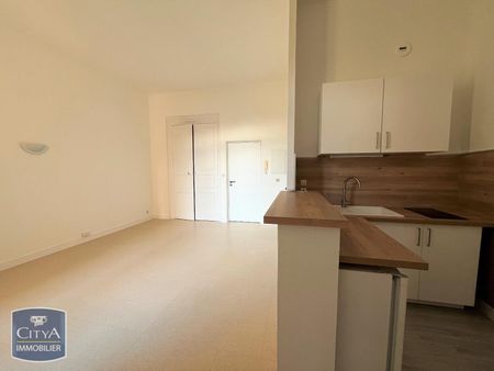 Location Appartement 2 pièces 38m² POITIERS 86000 - Photo 2
