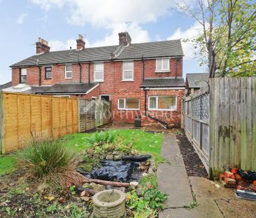 2 bedroom terraced house to rent - Photo 6