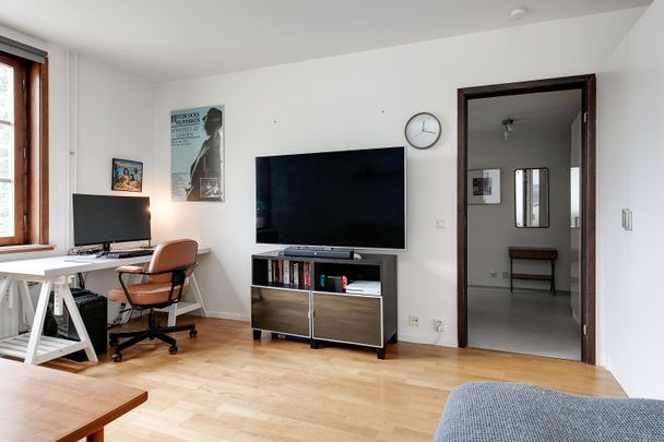 Hovstavägen, Örebro - Photo 1