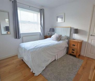 Ferndown, Dorset, BH22 - Photo 4