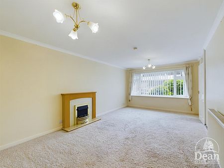 Lancaster Court, Lydney - Photo 2