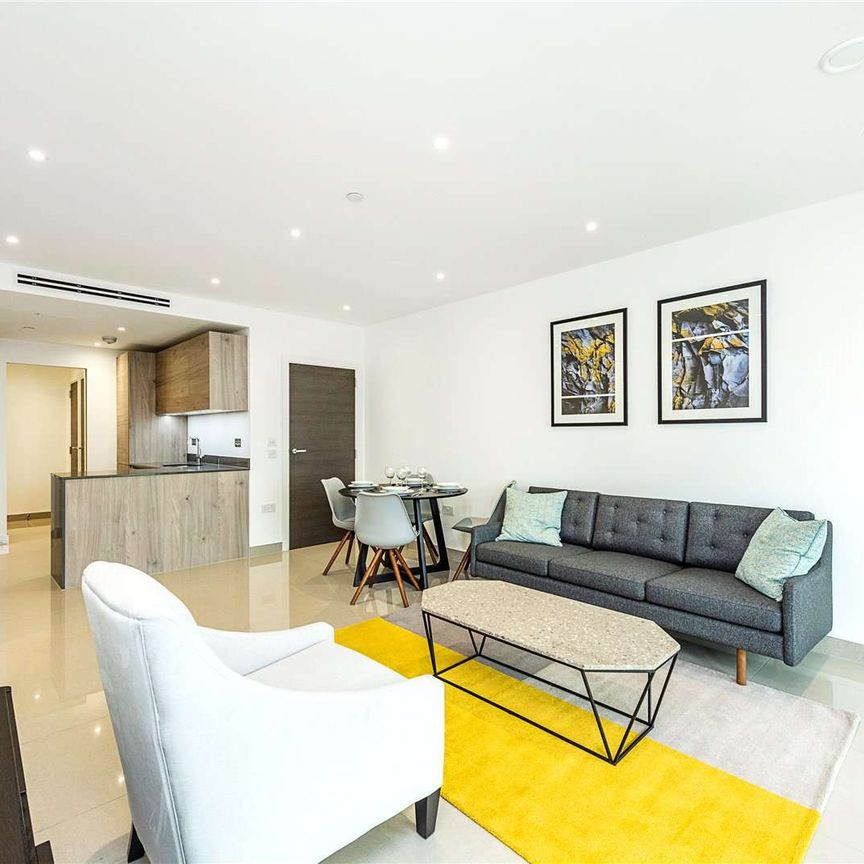 This modern apartment offers well-proportioned accommodation with a bright and spacious open-plan living and dining area. - Photo 1