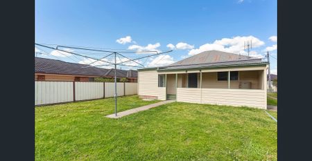 Charming Three Bedroom Home - Photo 2