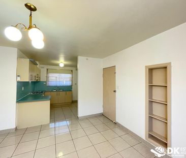 Convenient and Ideal Unit in Albion - Photo 1