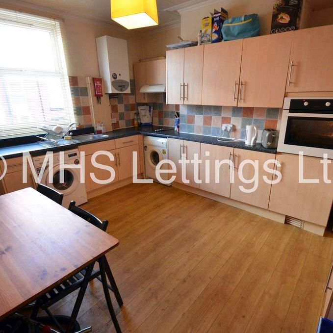 19 Harold Mount, Leeds, LS6 1PW - Photo 1