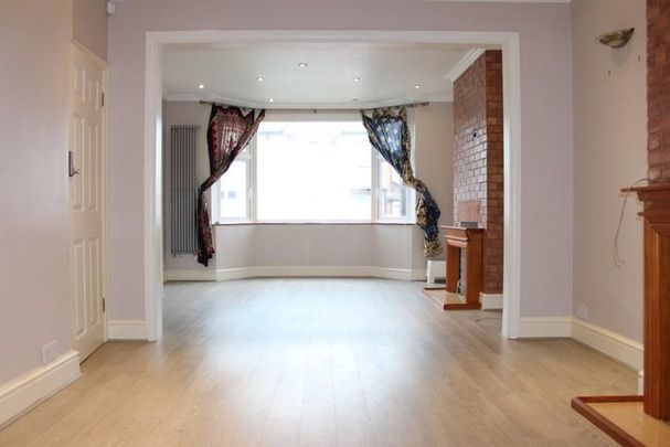 3 bedroom semi-detached house to rent - Photo 1