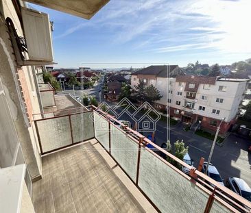 Apartament de inchiriat in Sibiu - Pet-friendly - 4 camere, 2 bai si 2 balcoane - zona Strand - Fotografie 2