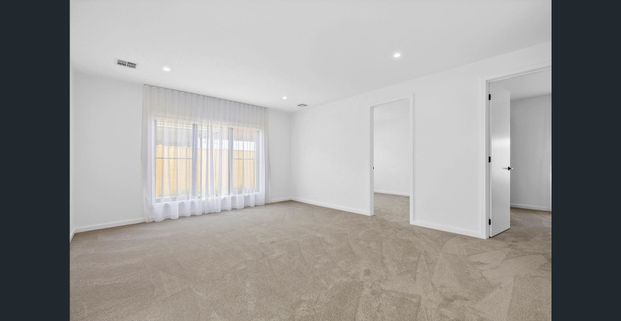 Coastal Elegance - Photo 1