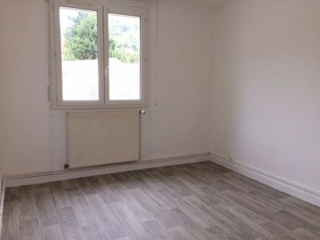 APPARTEMENT T3 A LOUER - Photo 3