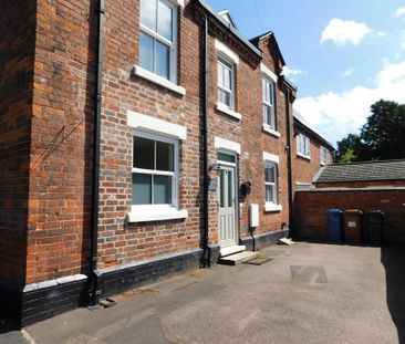2 bedroom ground floor maisonette to rent - Photo 2